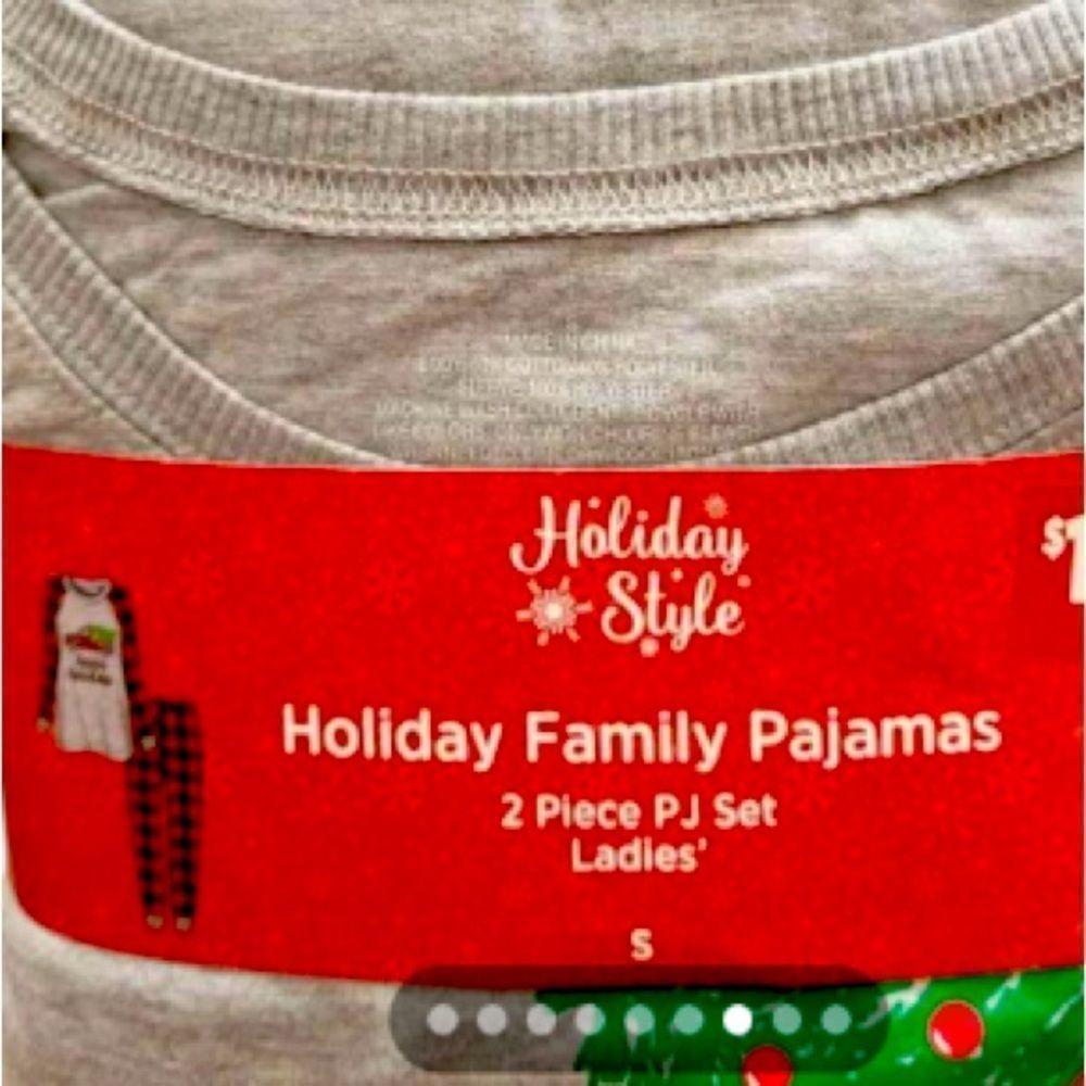 SOLD Ladies Holiday Style Holiday Family Pajamas